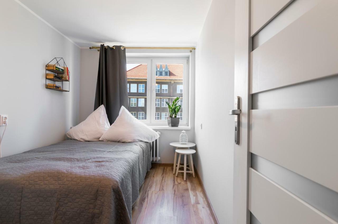 อพาร์ตเมนต์ 2 ห้องนอน 1 ห้องน้ำส่วนตัว ขนาด 62 ตร.ม. – เขตเมืองเก่า Apartment กดัญสก์ ภายนอก รูปภาพ